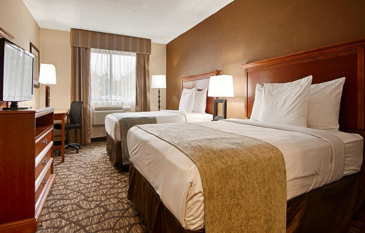 Best Western Detroit Ливония Екстериор снимка